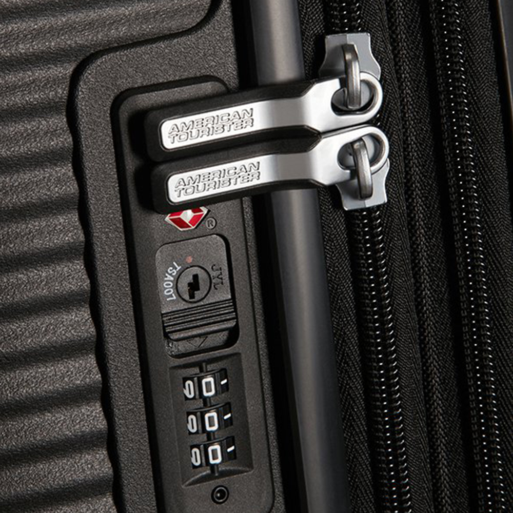 Cabin case 55/20 Exp Soundbox Spinner-BASS/BLACK-UN