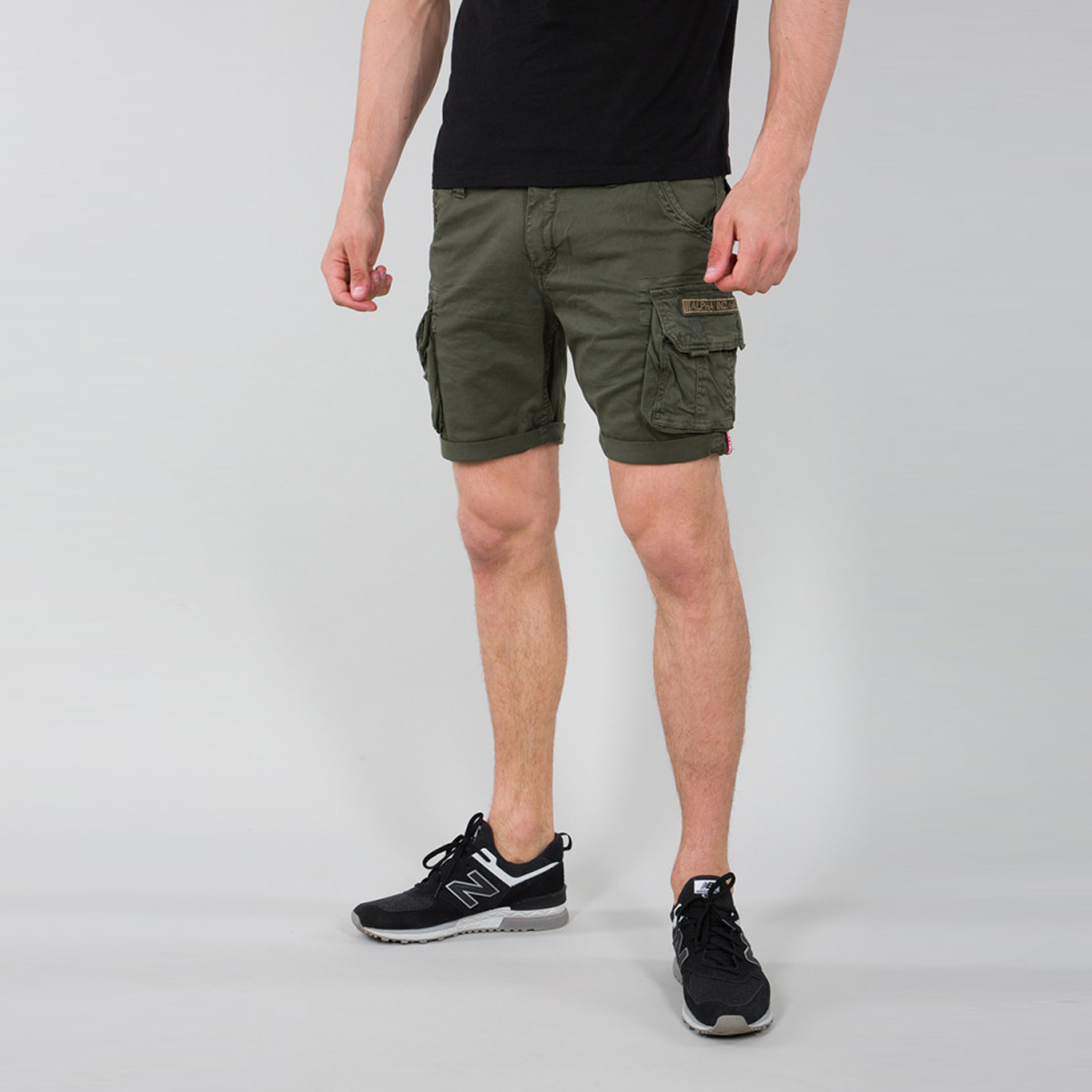 Alpha Industries Pantaloncini Crew Short Dark Olive - 2 Alpha Industries Pantaloncini Crew Short Dark Olive - 2