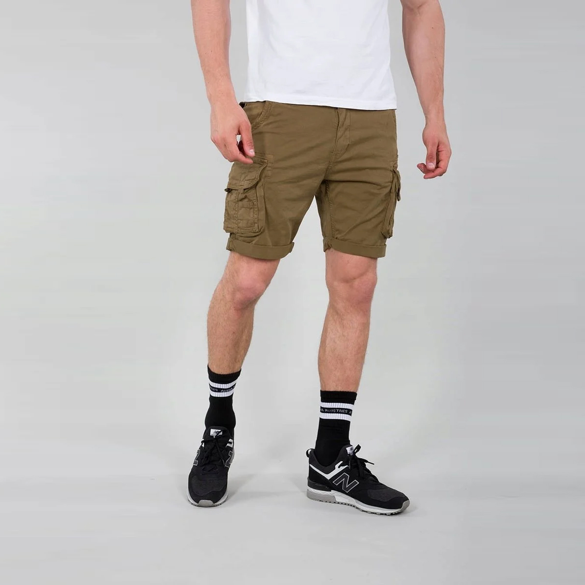 Alpha Industries Pantaloncini Crew Short Khaki - 1 Alpha Industries Pantaloncini Crew Short Khaki - 1