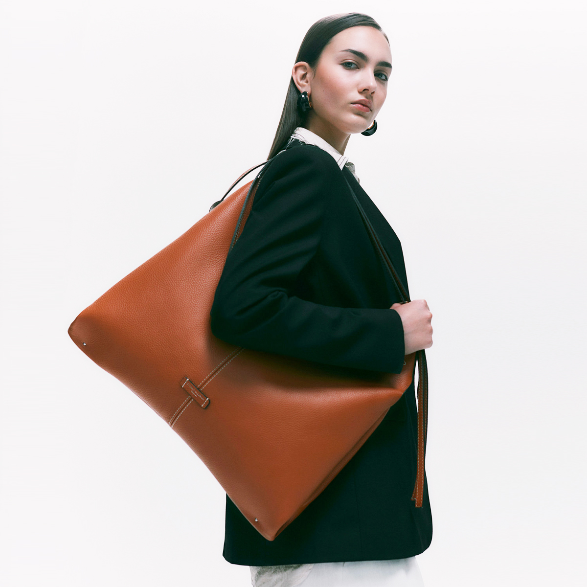 Gianni Chiarini Borsa a spalla Norma Maxi Caramello - 2 Gianni Chiarini Borsa a spalla Norma Maxi Caramello - 2