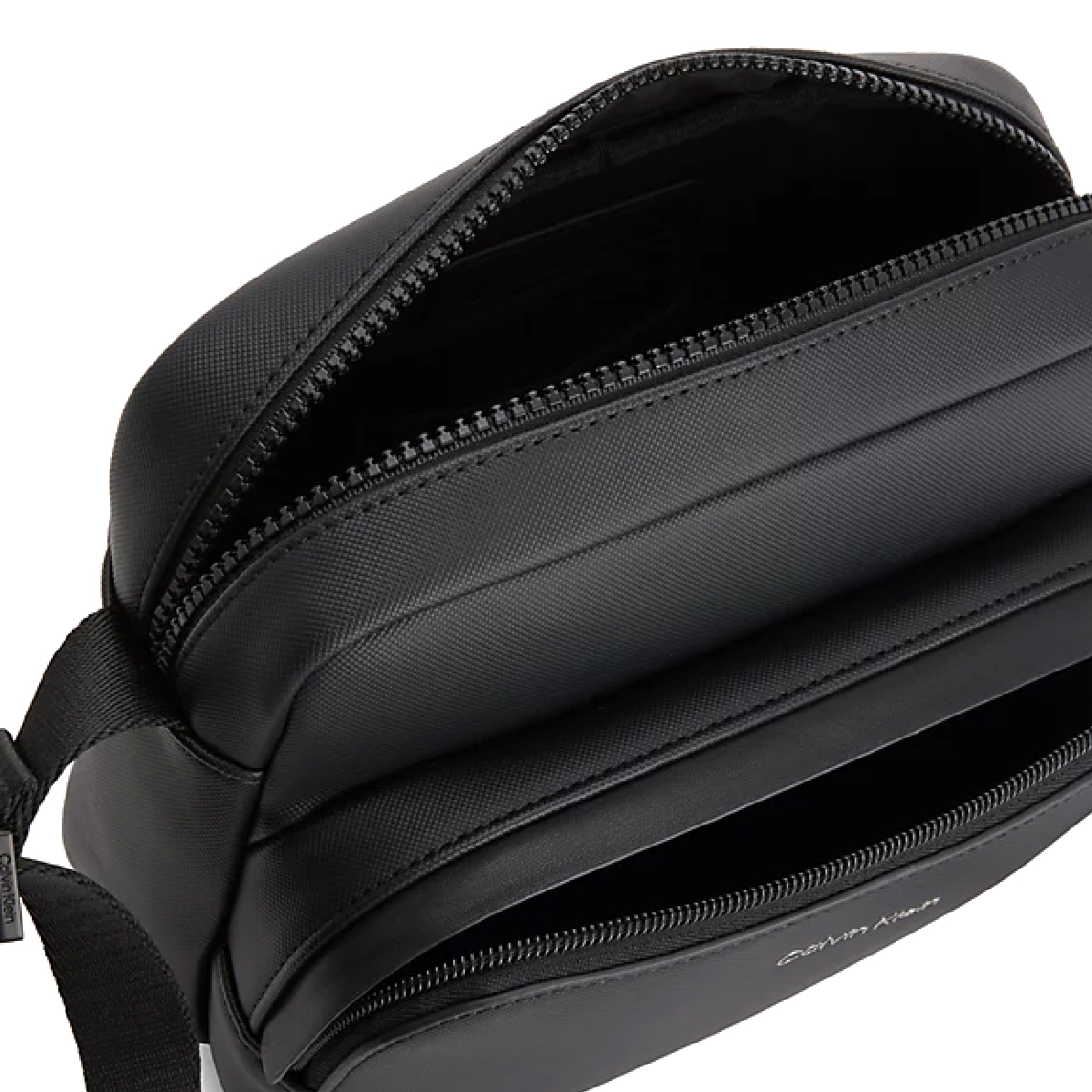Calvin Klein Borsa a tracolla CK Must Pique in materiale riciclato CK Black - 3 Calvin Klein Borsa a tracolla CK Must Pique in materiale riciclato CK Black - 3