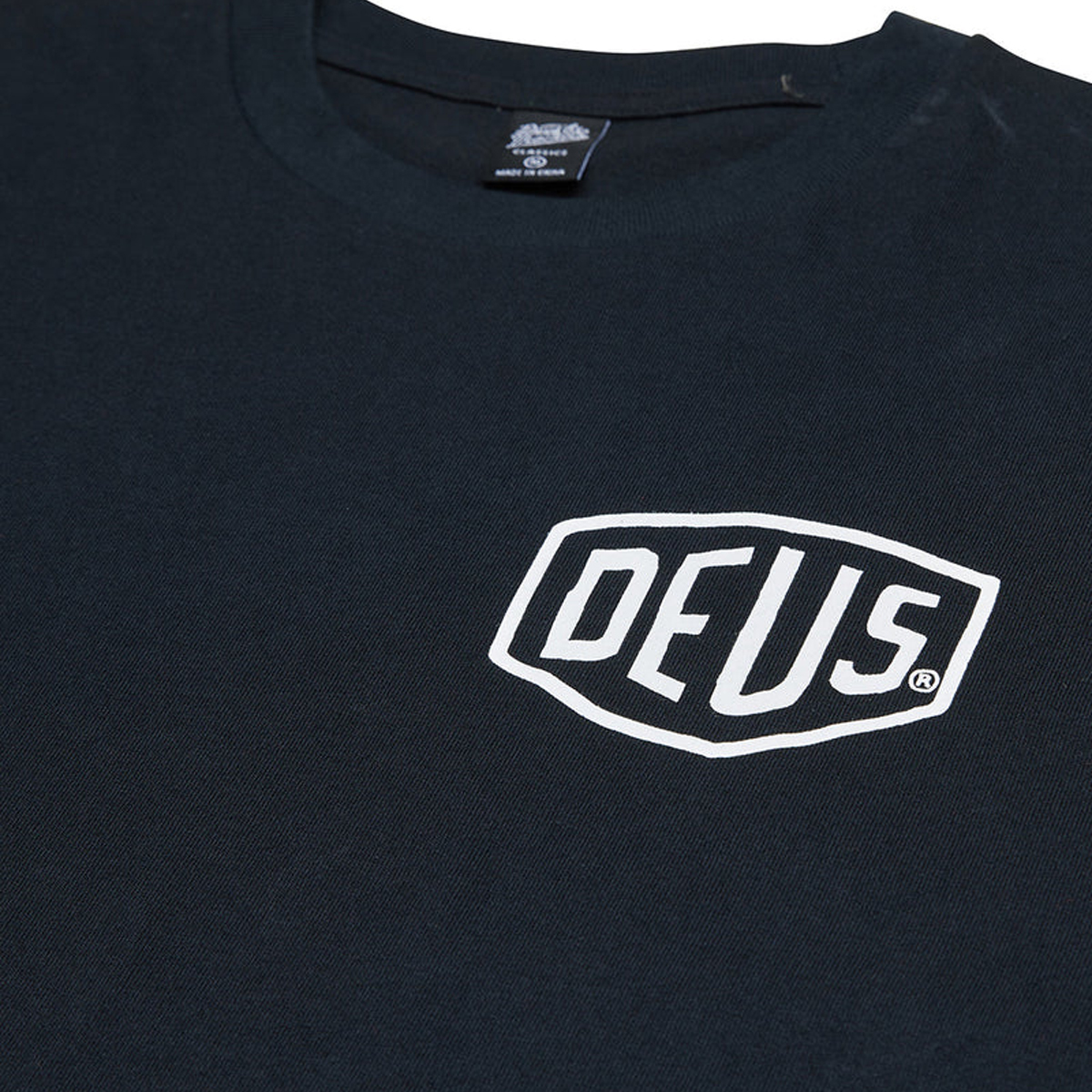 Deus Ex Machina T-Shirt Frontage Black - 7 Deus Ex Machina T-Shirt Frontage Black - 7
