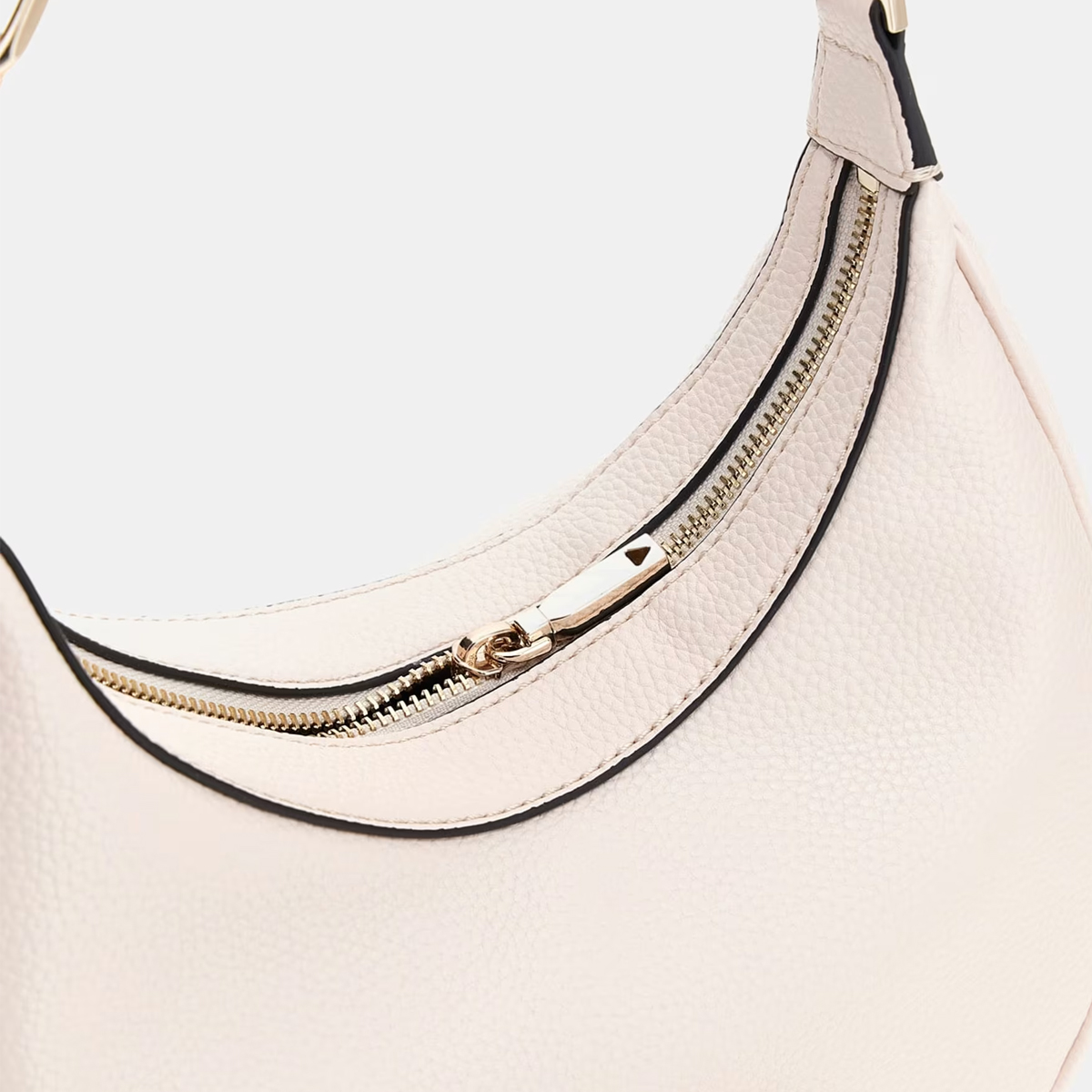 Guess Hobo Circe Shell - 3 Guess Hobo Circe Shell - 3