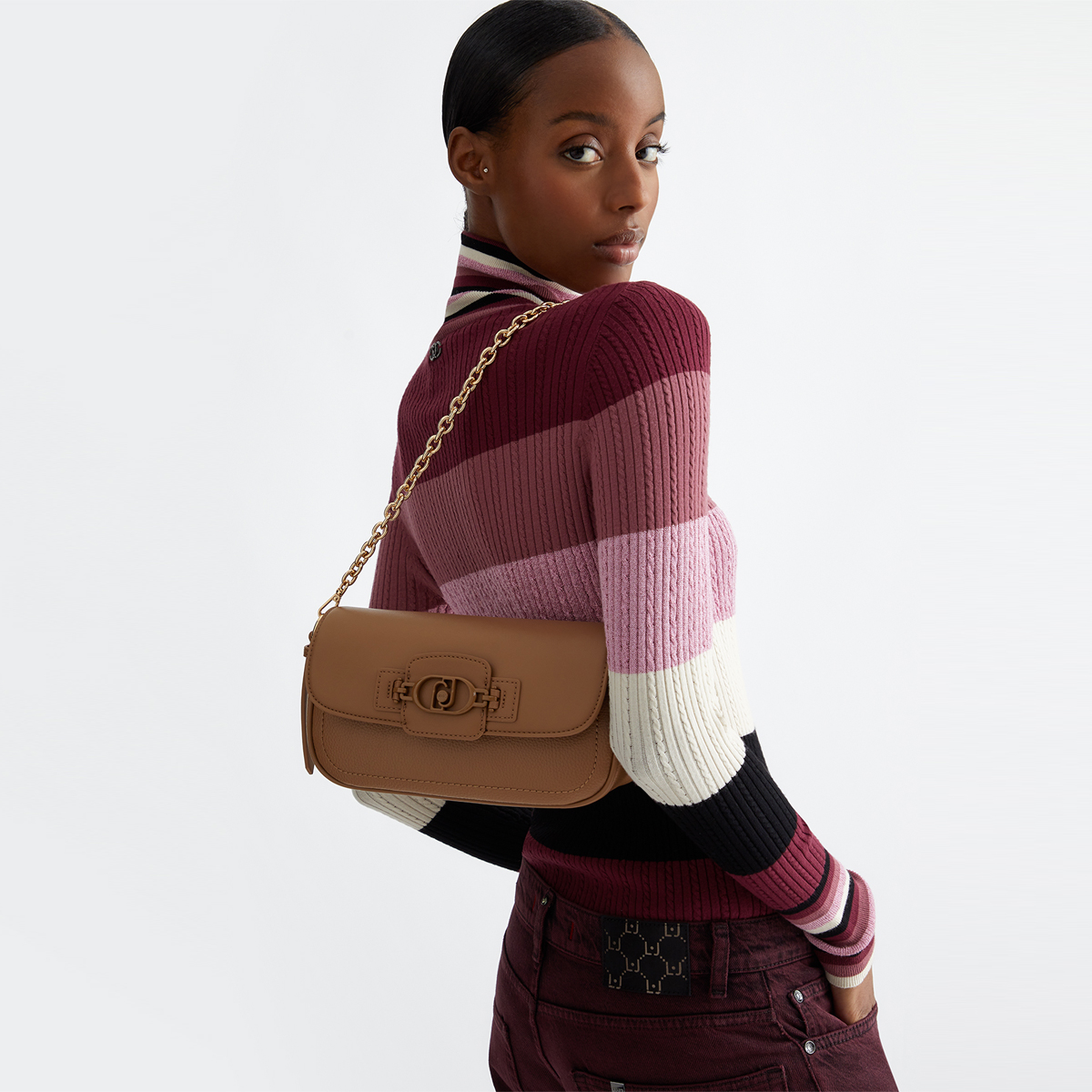 Liu Jo Pochette Pakuna Almond - 2 Liu Jo Pochette Pakuna Almond - 2