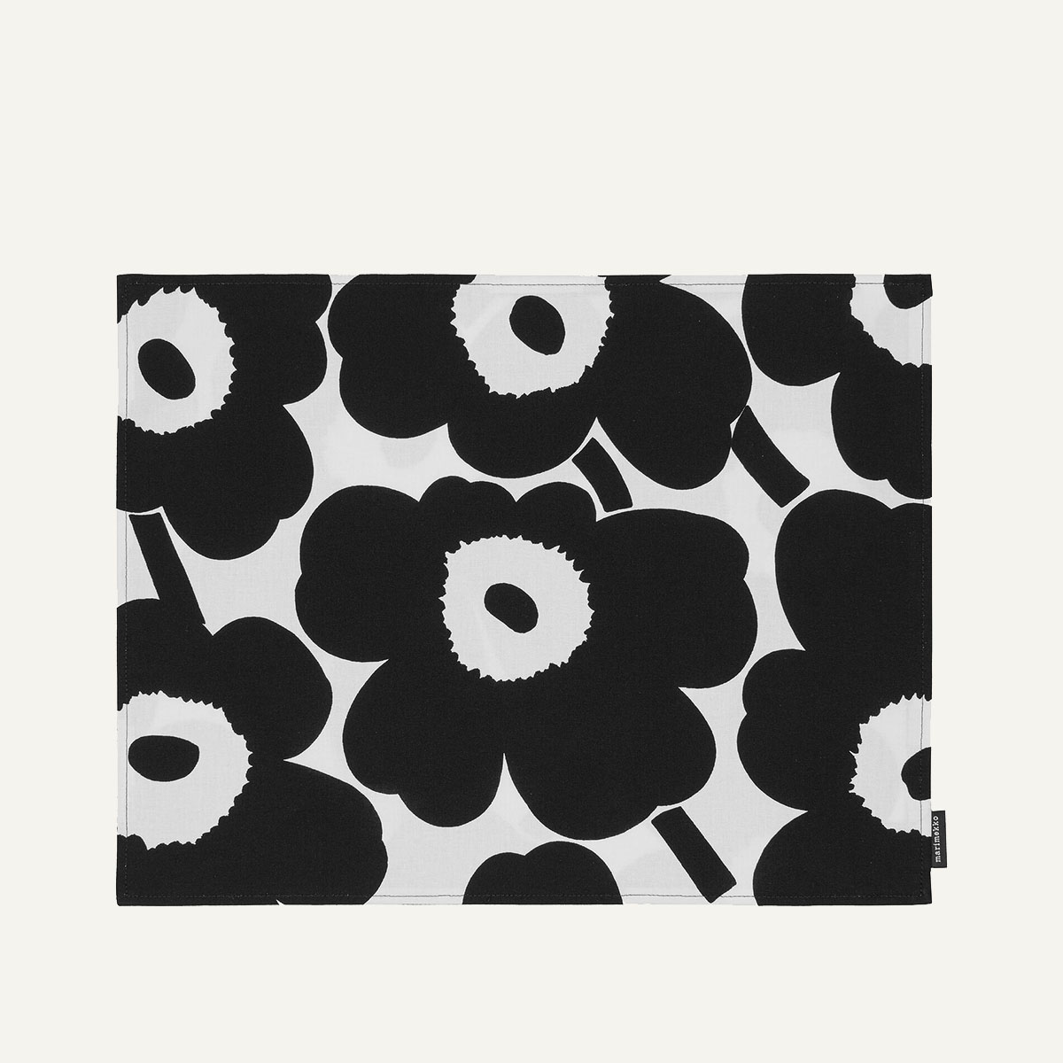 Marimekko Pieni Unikko Placement - 1 Marimekko Pieni Unikko Placement - 1