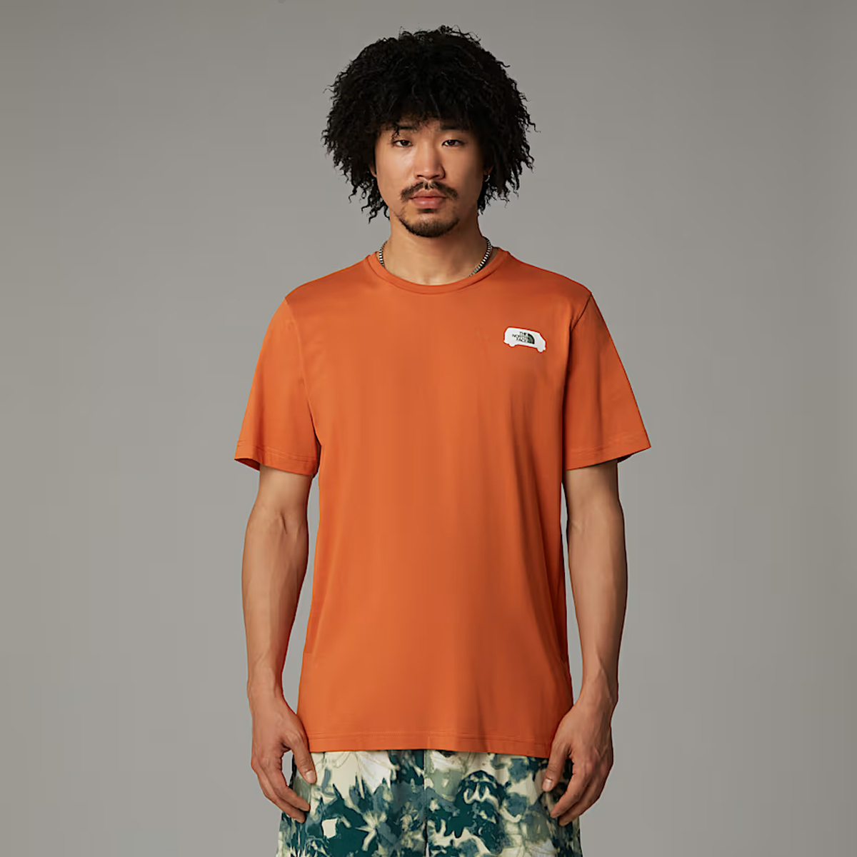 The North Face T-shirt Outdoor Graphic Iron Bronze - 3 The North Face T-shirt Outdoor Graphic Iron Bronze - 3