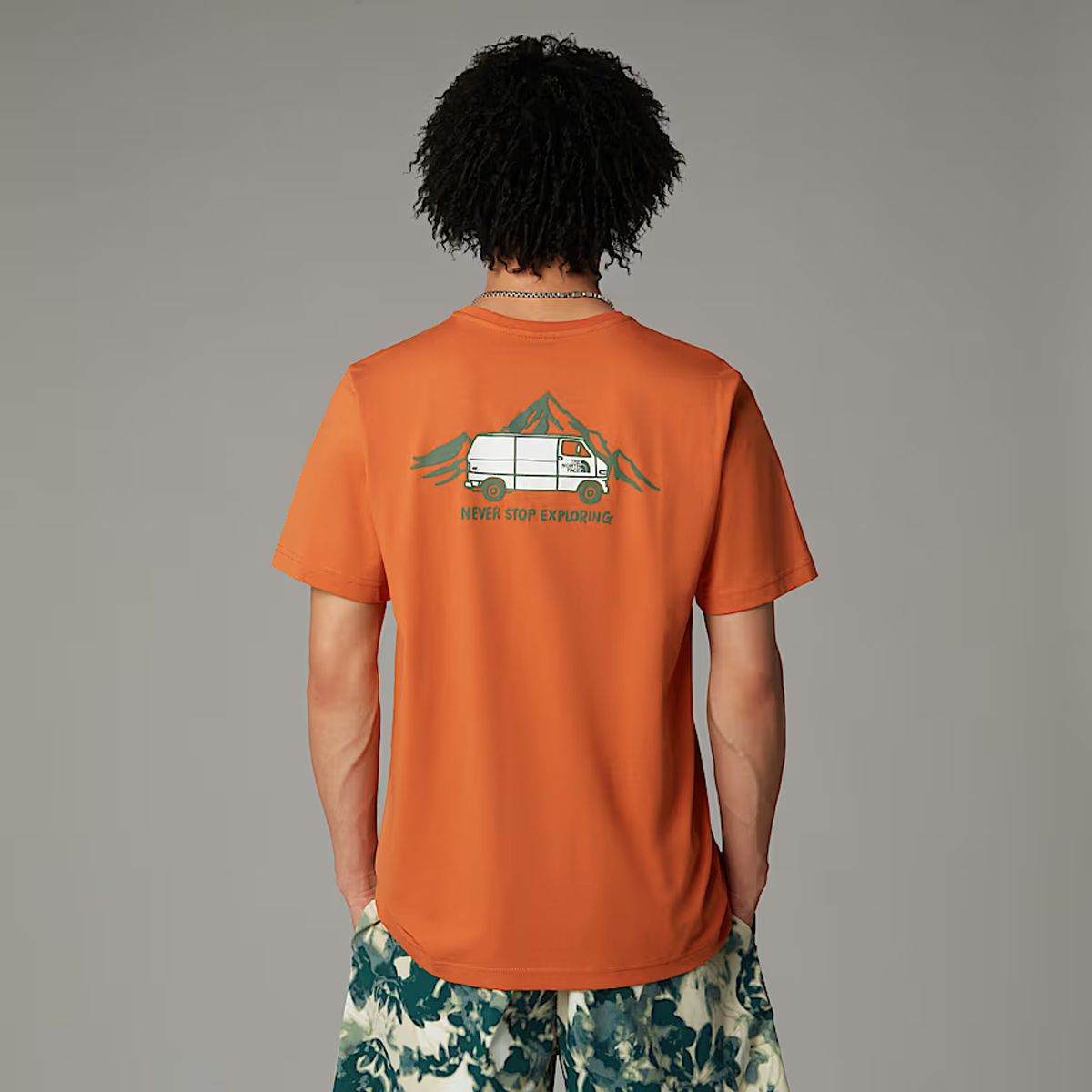 The North Face T-shirt Outdoor Graphic Iron Bronze - 4 The North Face T-shirt Outdoor Graphic Iron Bronze - 4
