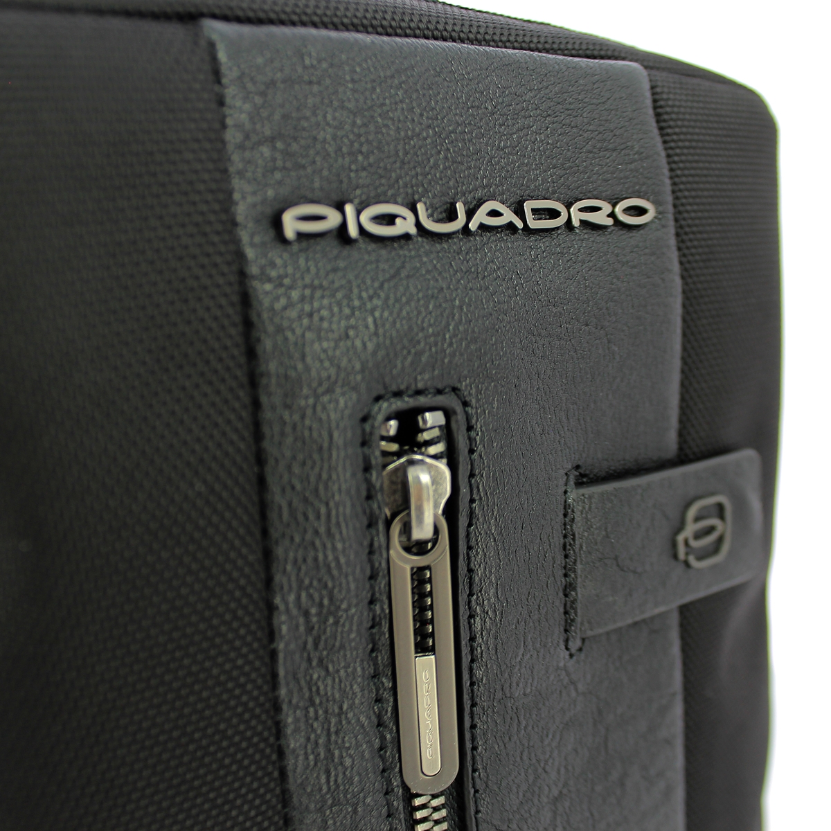 Organised crossbody Brief Organised crossbody Brief