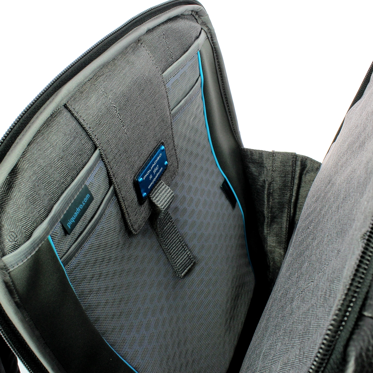 Large Computer Backpack P15 Plus 15.6-NERO-UN Large Computer Backpack P15 Plus 15.6-NERO-UN