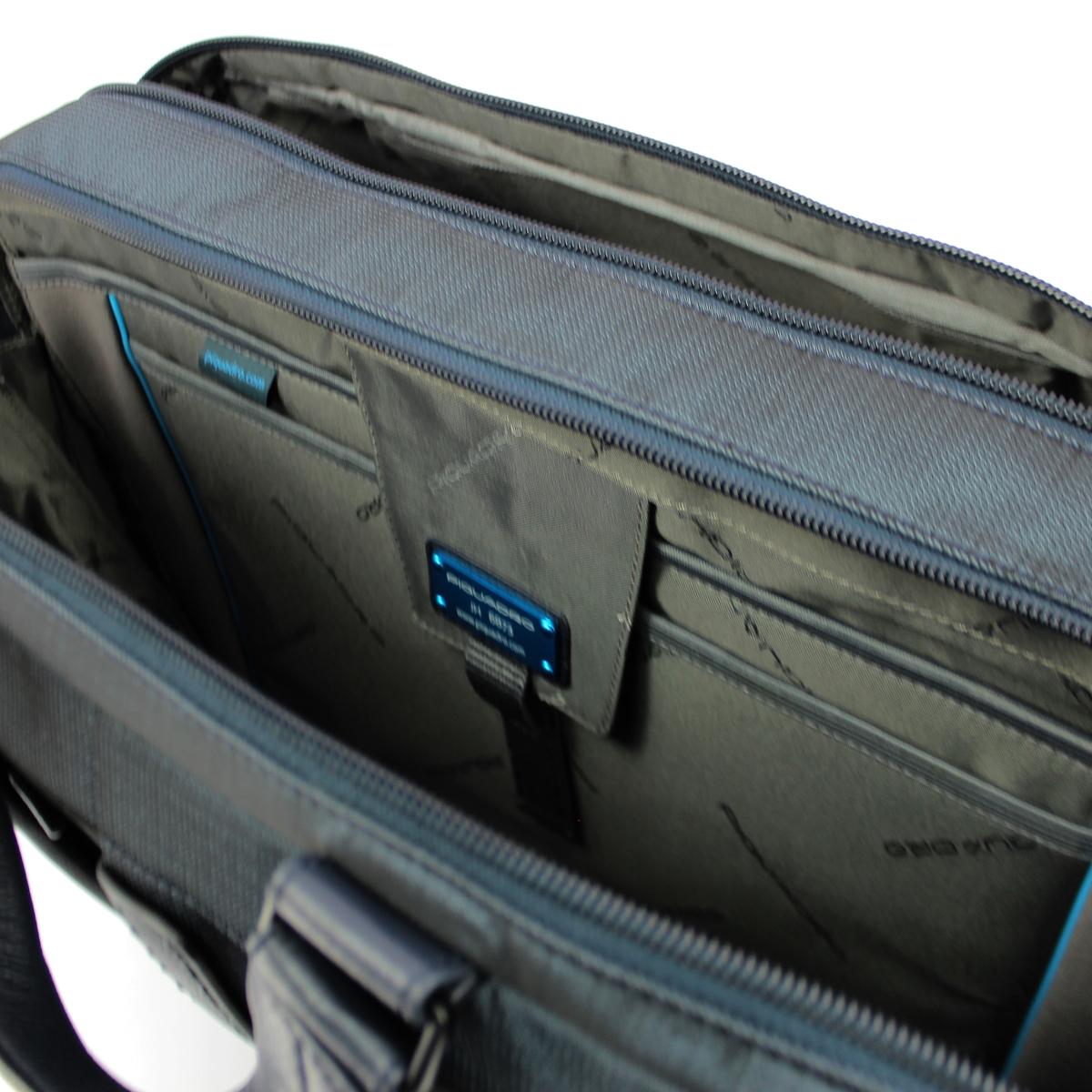 Computer Briefcase P16 Connequ 15.6-CHEV/BLU-UN Computer Briefcase P16 Connequ 15.6-CHEV/BLU-UN