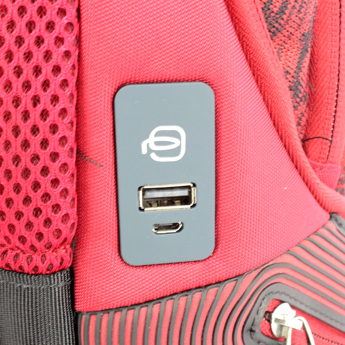 Piquadro Zaino Porta PC/iPad Battery Pack Coleos 14.0 - 4 Piquadro Zaino Porta PC/iPad Battery Pack Coleos 14.0 - 4
