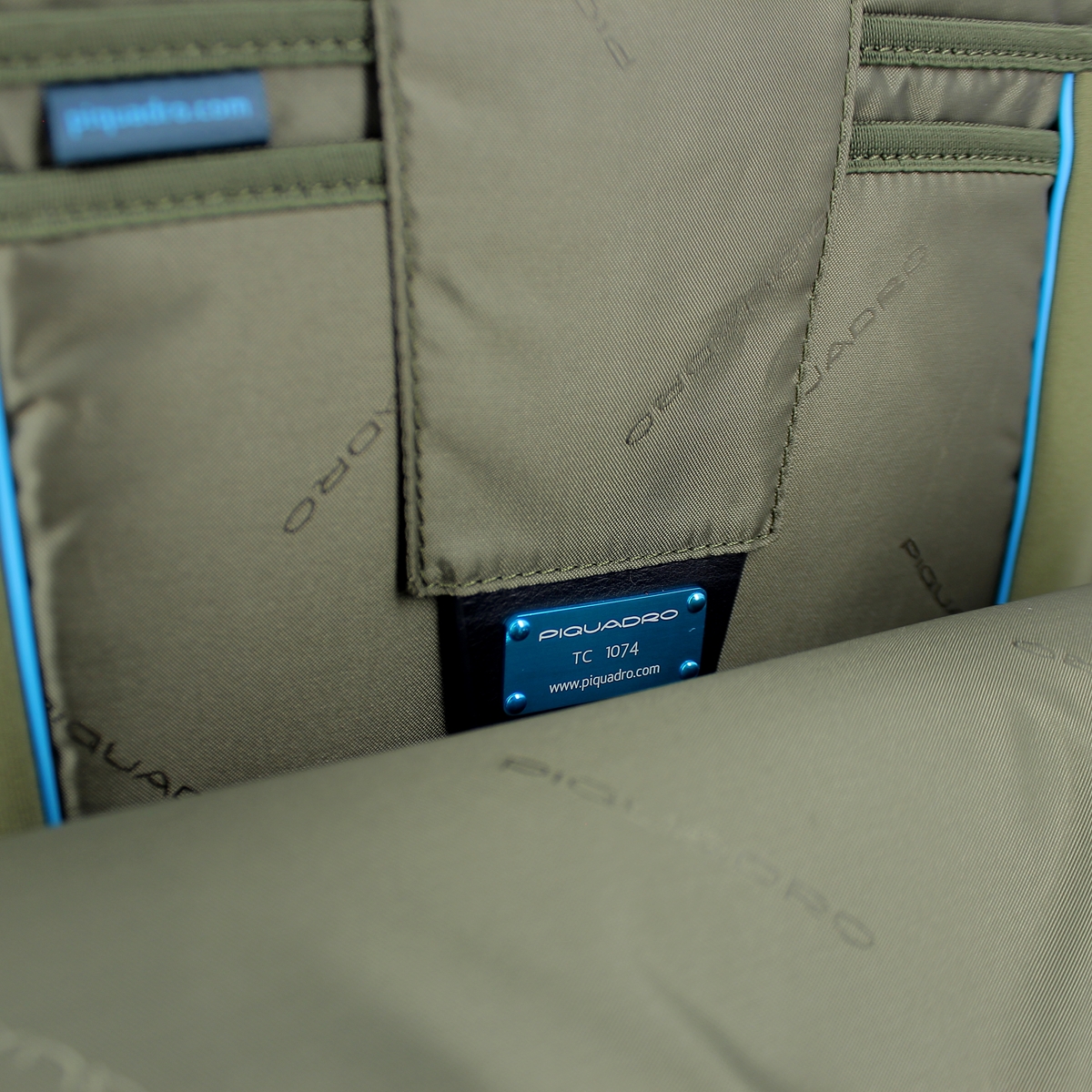 Piquadro Zaino Porta PC Urban 15.6 RFID e antifurto - 5 Piquadro Zaino Porta PC Urban 15.6 RFID e antifurto - 5