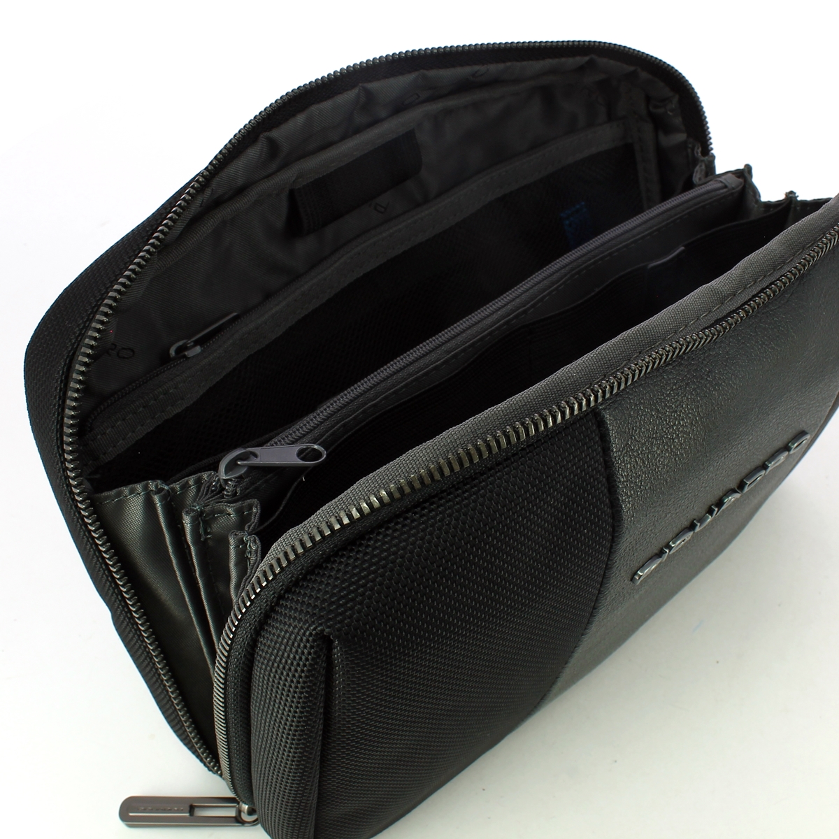 Piquadro Pochette Porta Cavi Brief 2 in tessuto riciclato - 4 Piquadro Pochette Porta Cavi Brief 2 in tessuto riciclato - 4