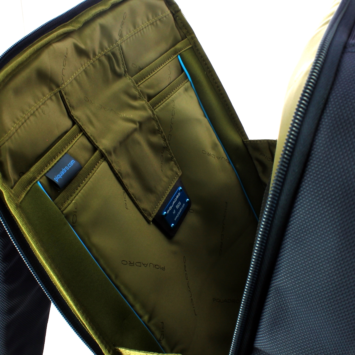 Piquadro Zaino Fast-Check Porta PC Brief 2 15.6 in tessuto riciclato - 4 Piquadro Zaino Fast-Check Porta PC Brief 2 15.6 in tessuto riciclato - 4