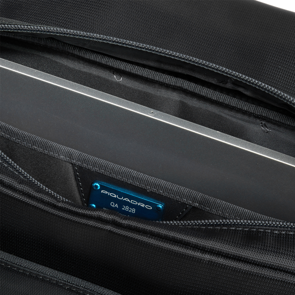 Piquadro Messenger Orion Porta PC 13.3" Nero - 4 Piquadro Messenger Orion Porta PC 13.3" Nero - 4