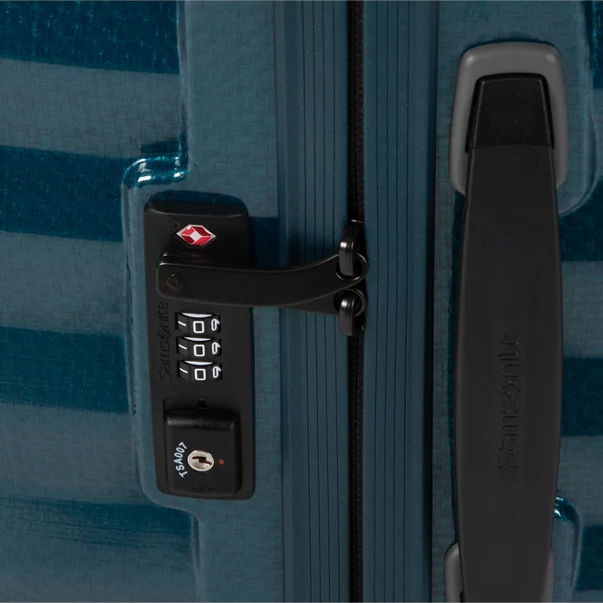 Samsonite Spinner 68/25 Lite-Shock Large Suitcase - 6 Samsonite Spinner 68/25 Lite-Shock Large Suitcase - 6